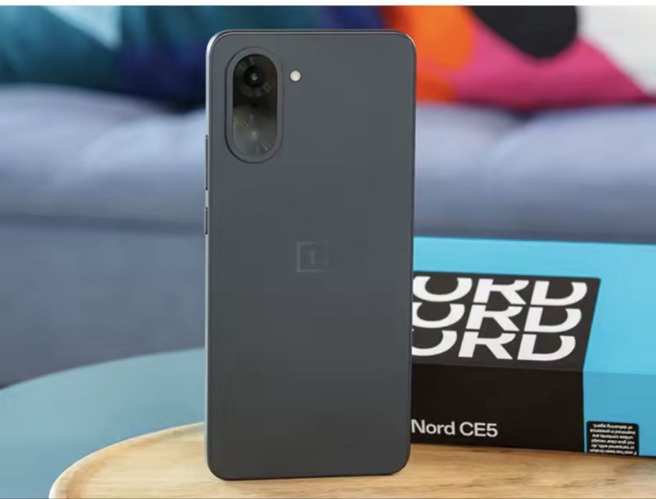 Смартфон OnePlus Nord CE5 7100 mah
