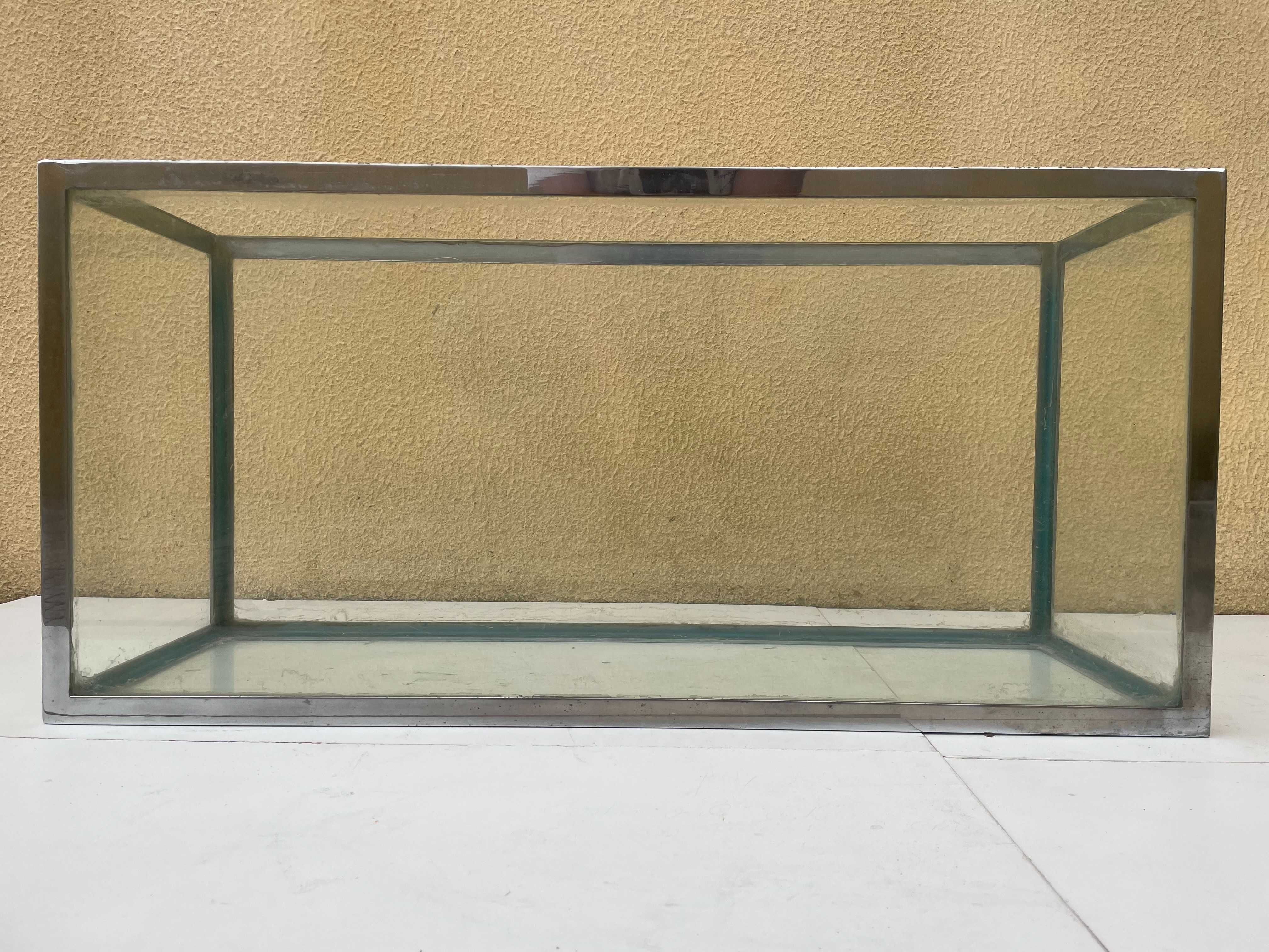 Aquário 80 cm / 80 Lts com moldura metálica