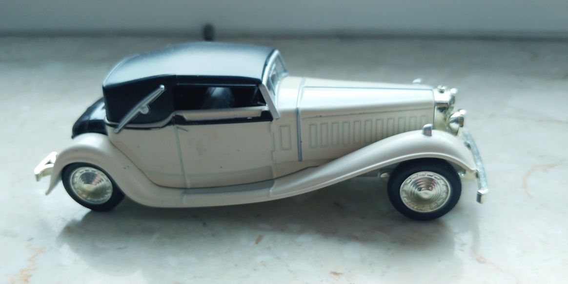 Bugatti Royale Cabriolet  Model 1:43 samochodzik