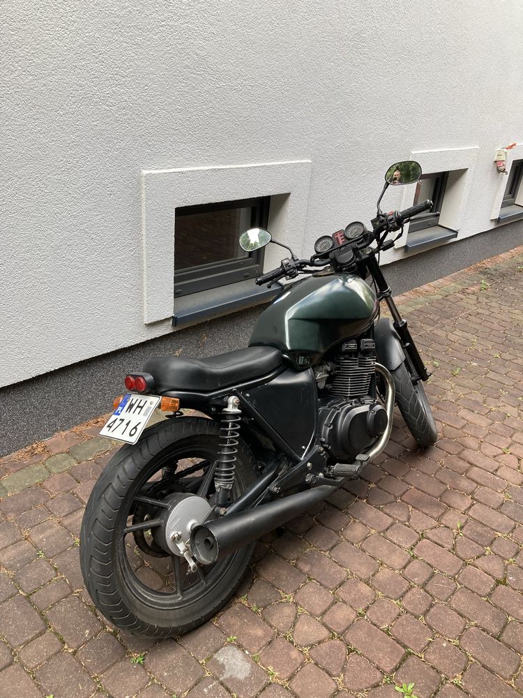 Suzuki GSX 400E Cafe Racer