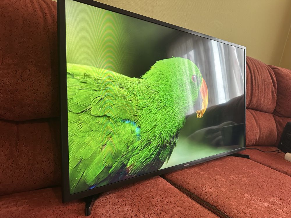 Телевізор Samsung 43" Full HD UE43T5300AUXUA