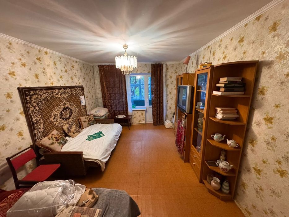 Здається 1-кімн.квартира на Артема.