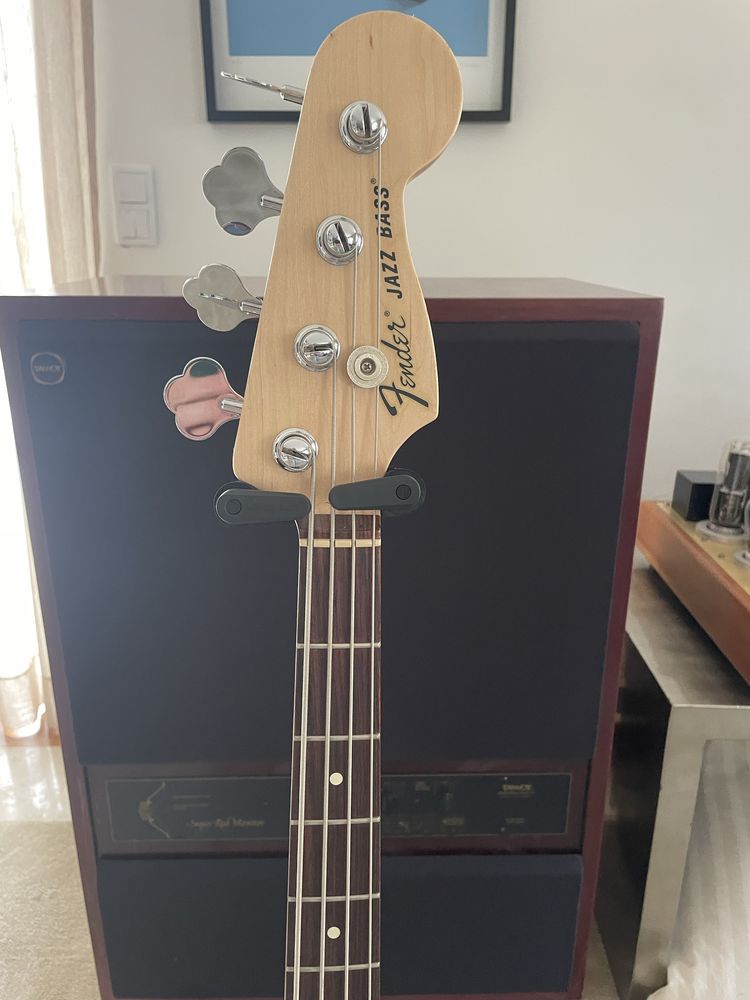 Fender Highway One Jazz Bass