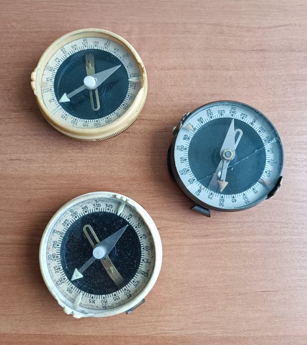 Продам компас Адріанова