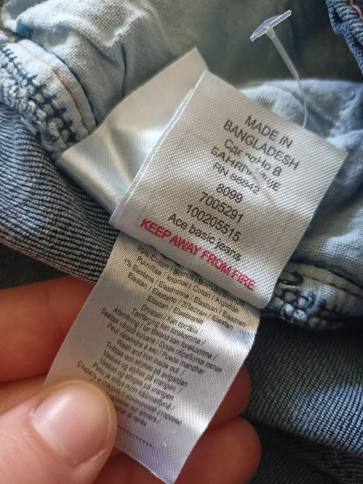 Dżinsy chłopięce 140