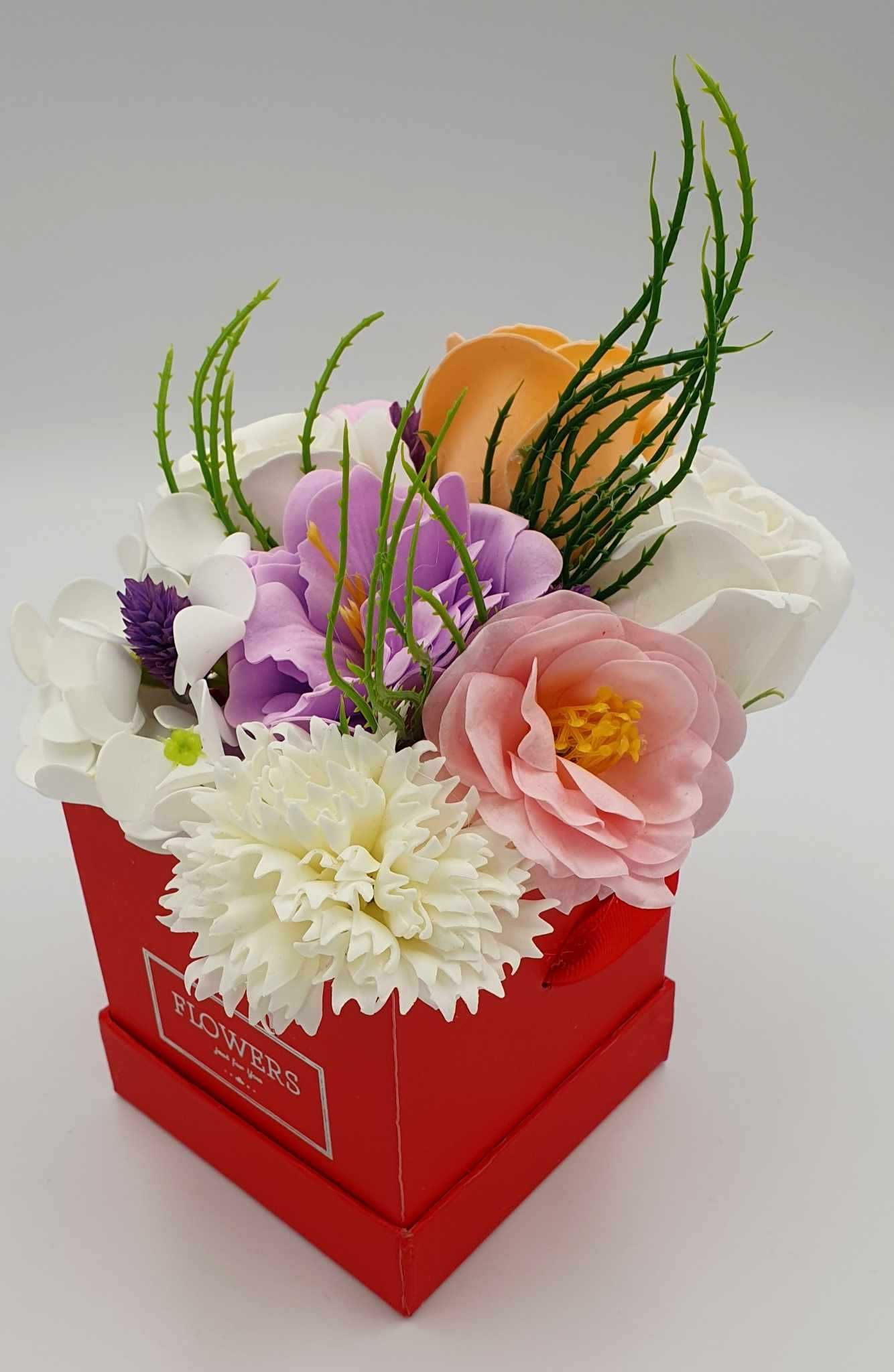 Flowerbox dla Mamy, kwiaty mydlane, Dzień Matki