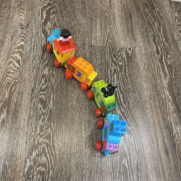 Конструктор LEGO DUPLO Лего Дупло Потяг «Рахуй та грай»