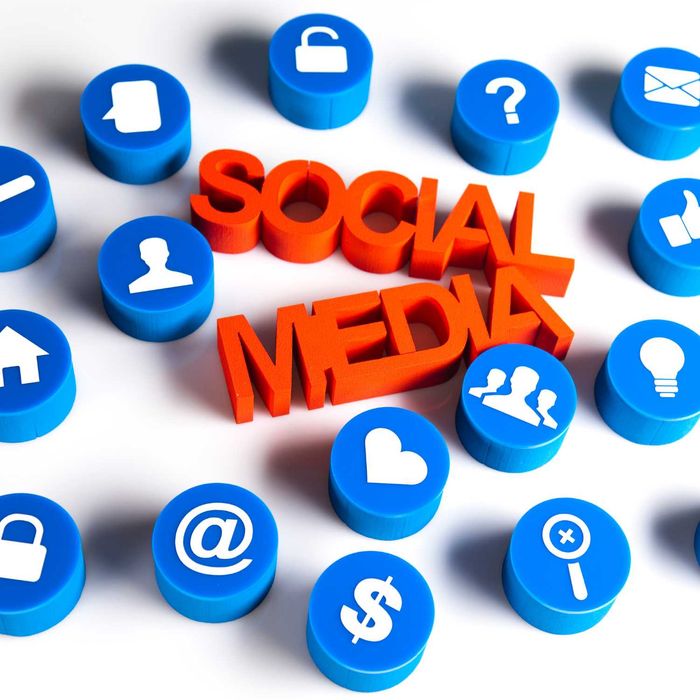 Social Media Facebook Instagram TikTok Prowadzenie Facebooka Rolki Ads