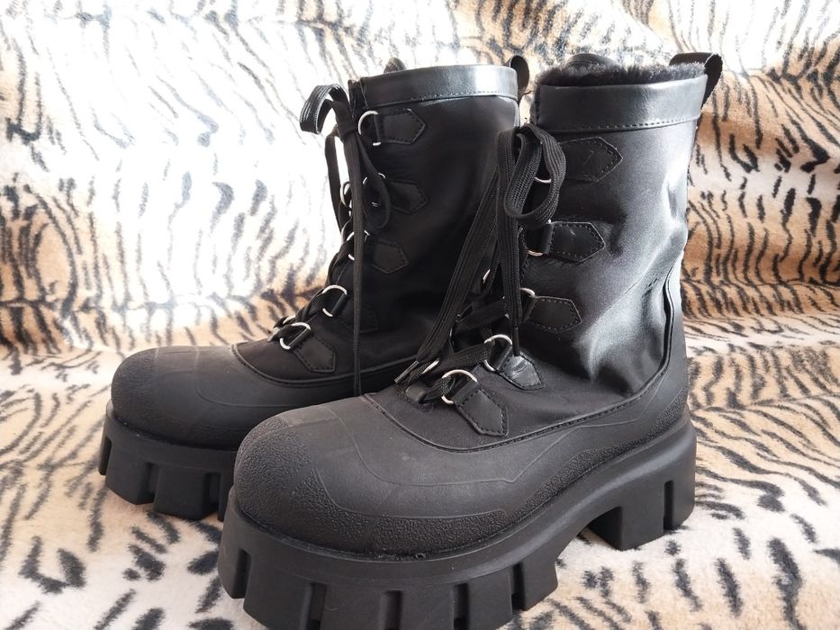 Ботинки жіночі H&M та mtng