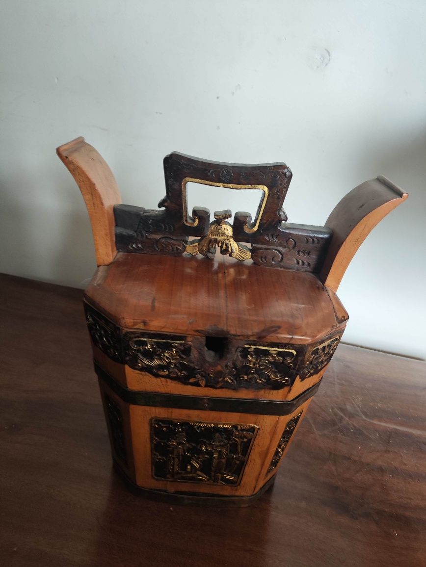 Caixa chinesa antiga