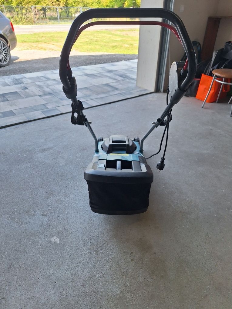 Kosiarka Makita ELM3311