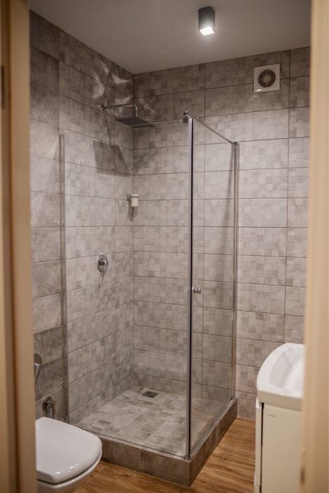 Центр ,VIP-2-х кімнатна ,Новобудова, погодинно, здача 1-3 місяці також