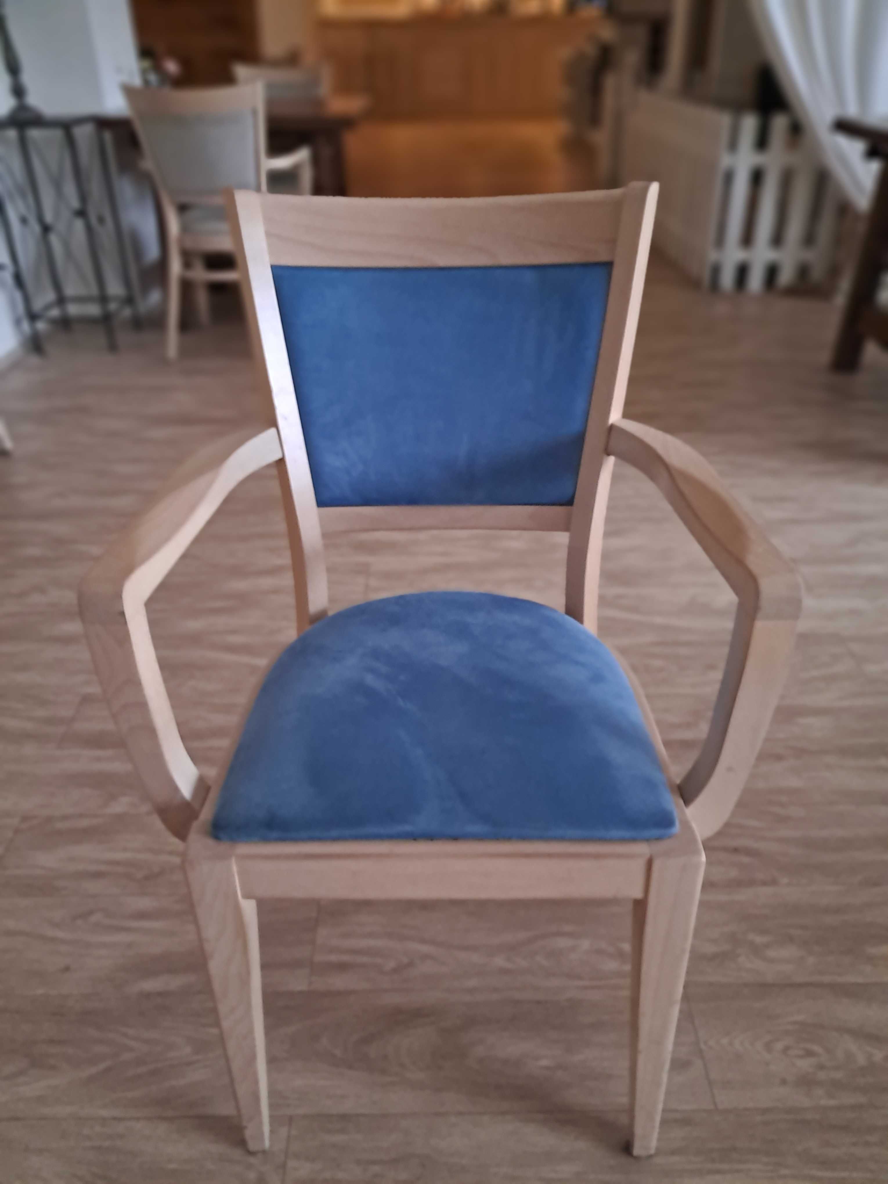 Krzesła z podłokietnikami i bez podłokietników