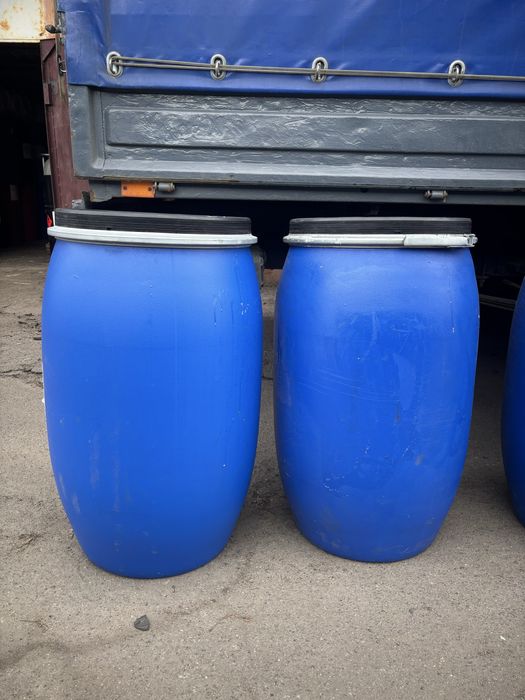Бочки пластикова на 120л, з під клею! ГАЛАЙКИ!