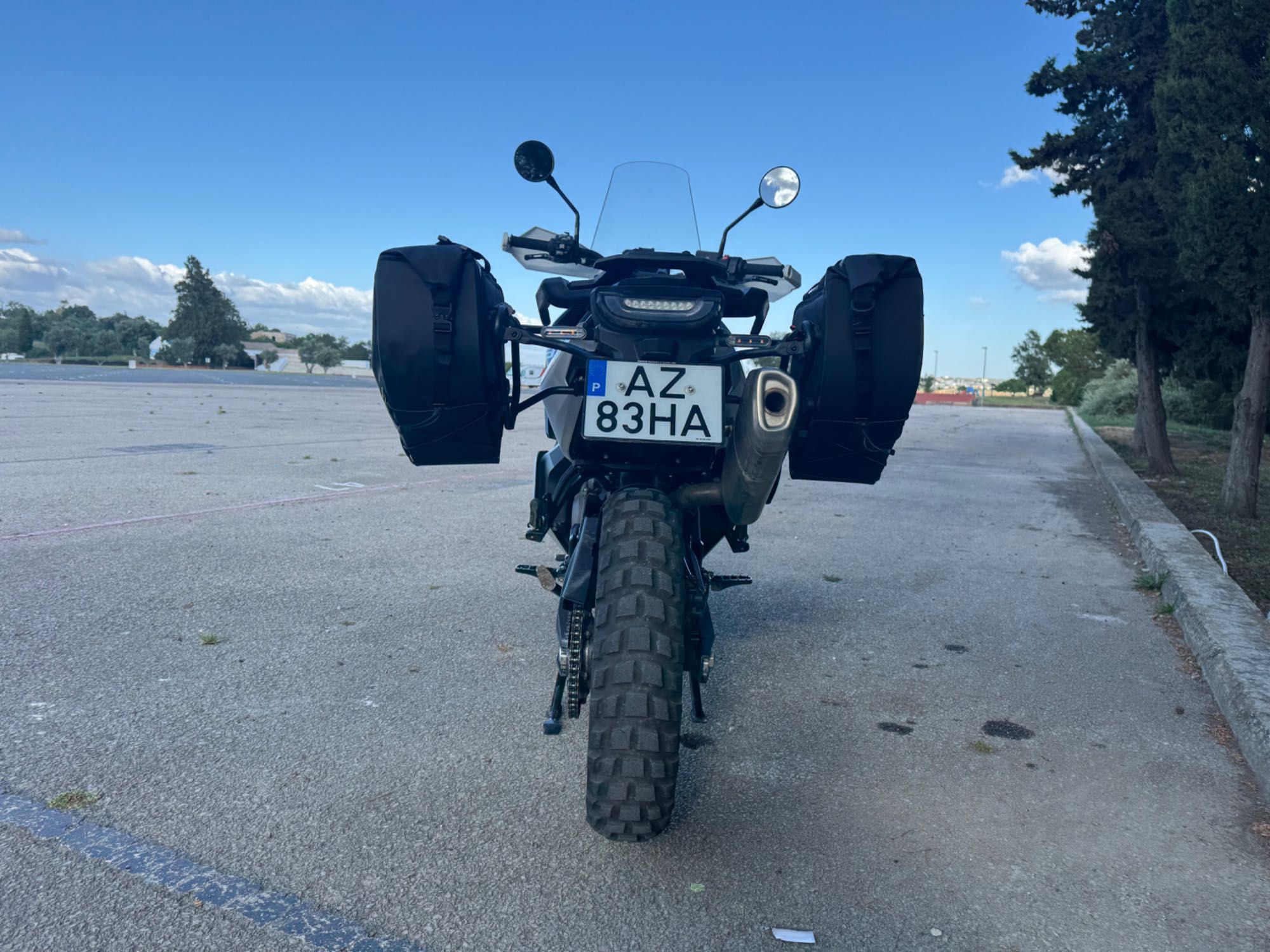 HUSQVARNA Norden Expedition 901 pouco uso