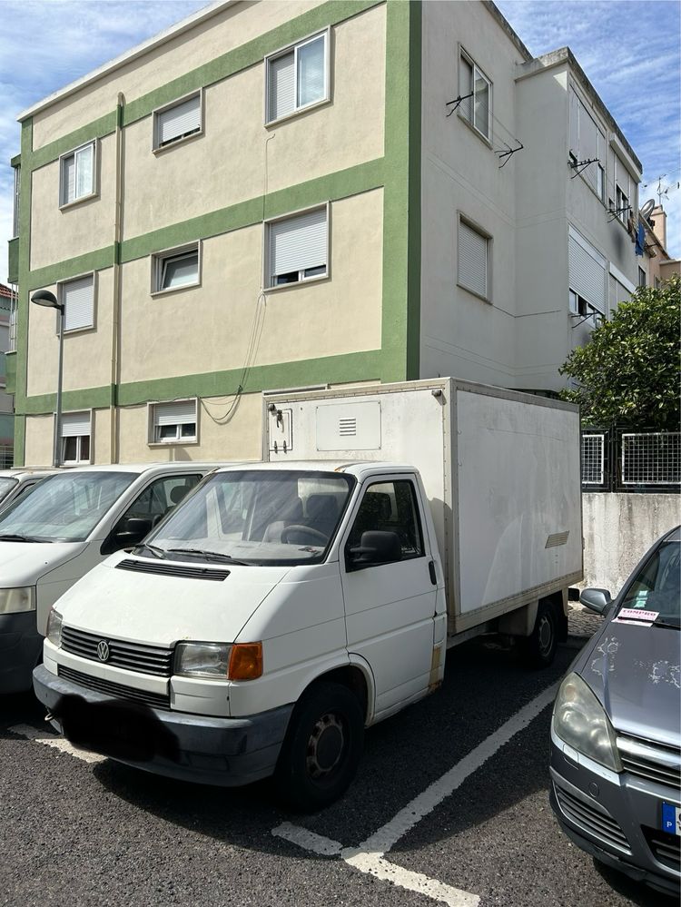 VW Transporter c/ contentor frigorifico