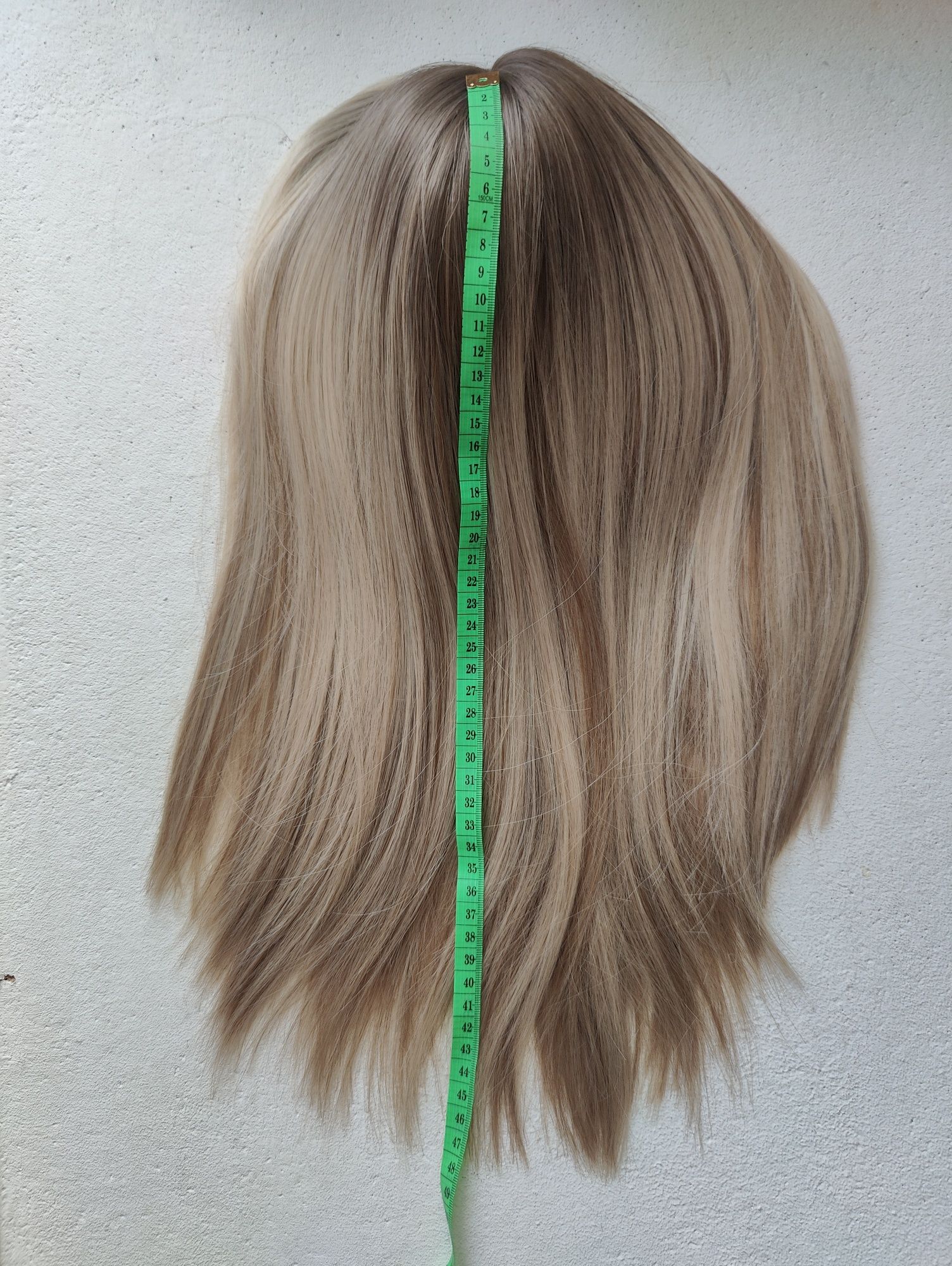 Nowa realistyczna peruka wig bob kare z grzywką  kolor blond ombre Roz