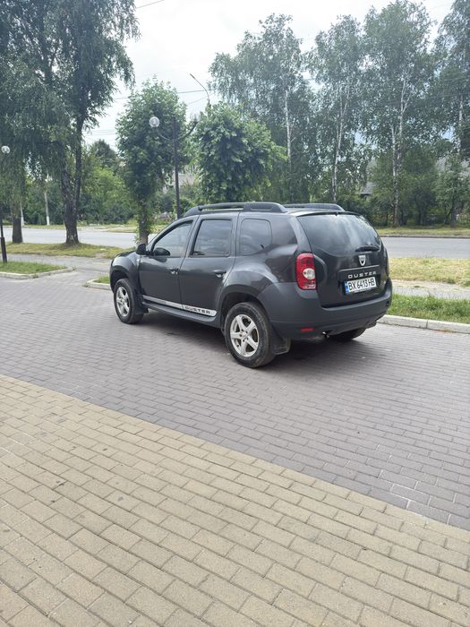 Dacia Duster 2010 рік