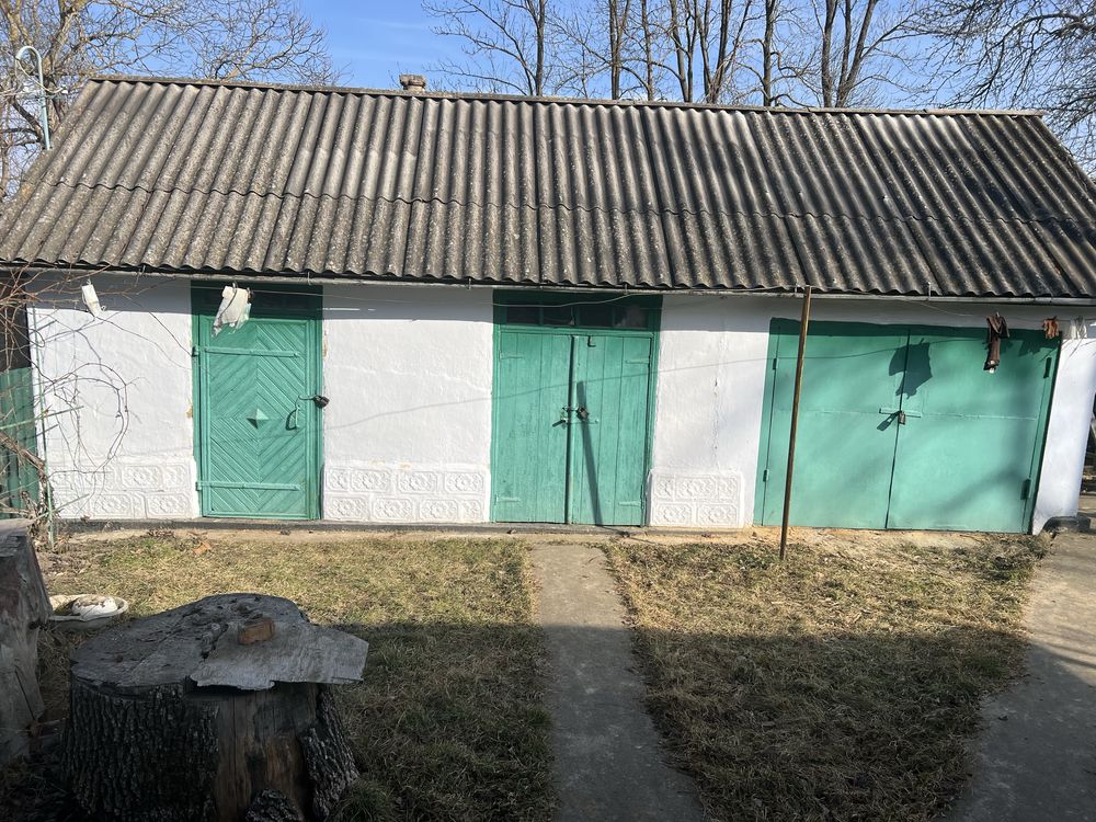 Продам дачу/будинок із земельними ділянками