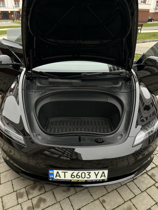 Tesla Model 3 2024 Highland