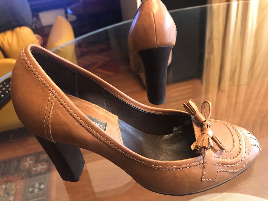 Sapatos camel Lanidor T36