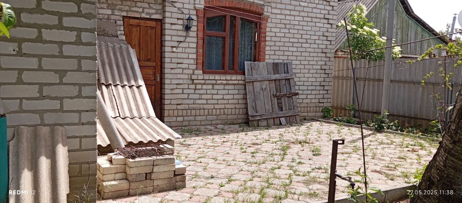 Продам дом 11*8, участок 6сот