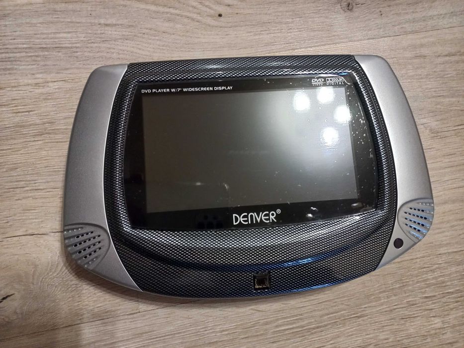 Підголівники автомобільні з монітором екраном