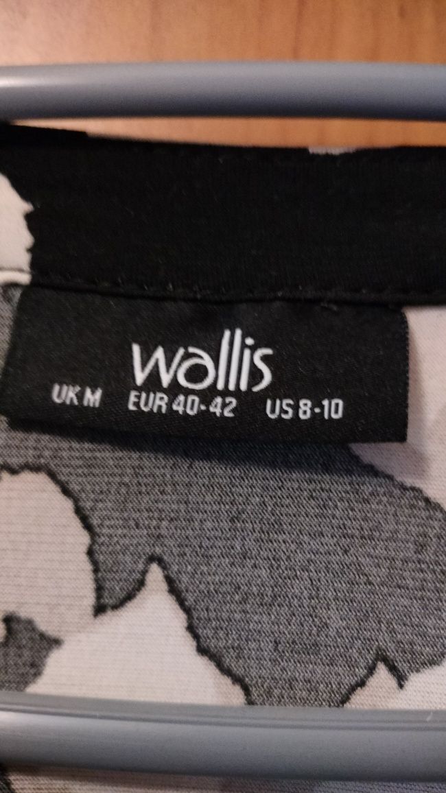 Bluzeczka z fajnym printem firmy Wallis rozmiar 40/42