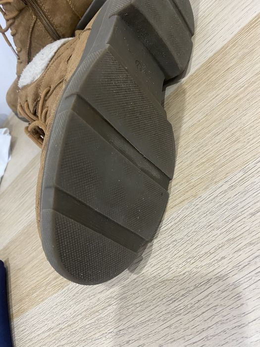 Botas quase novas, tm37