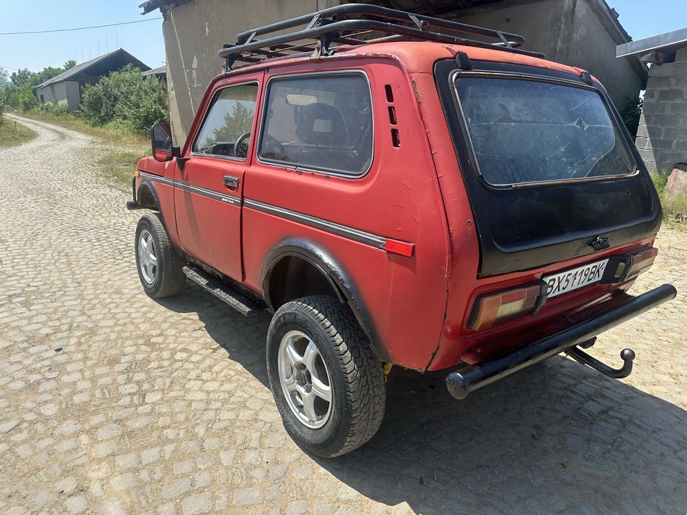 Продам Ниву 2121 1982рік Ліфтовану торг
