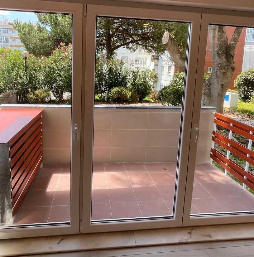 Oeiras, perto da Praia, Nova SBE, IST , Oeiras Parque, transportes