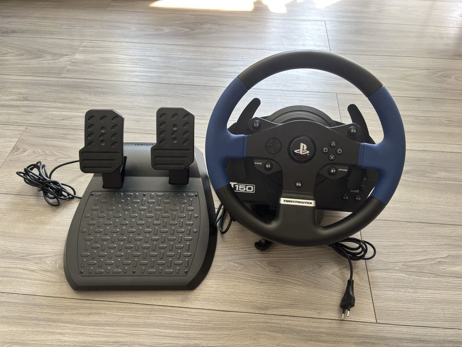 Kierownica Thrustmaster T150 + pedały. Stan bardzo dobry.