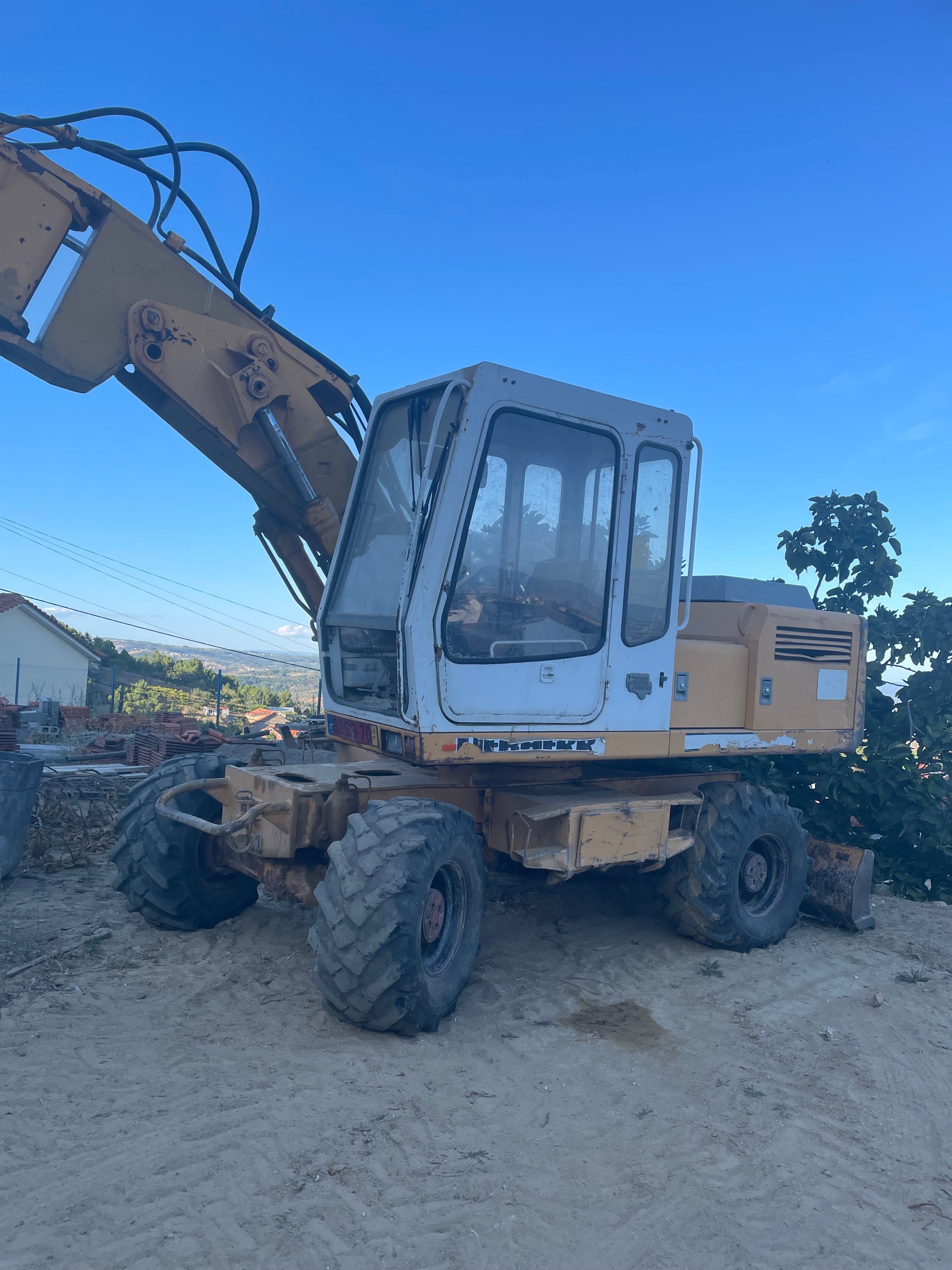 Giratoria de rodas LIEBHERR 902