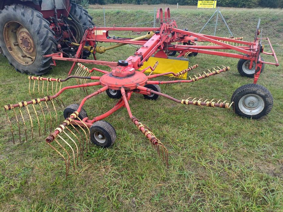 Niemeyer RS 730 VA zgrabiarka dwukaruzelowa krone claas przetrząsarka