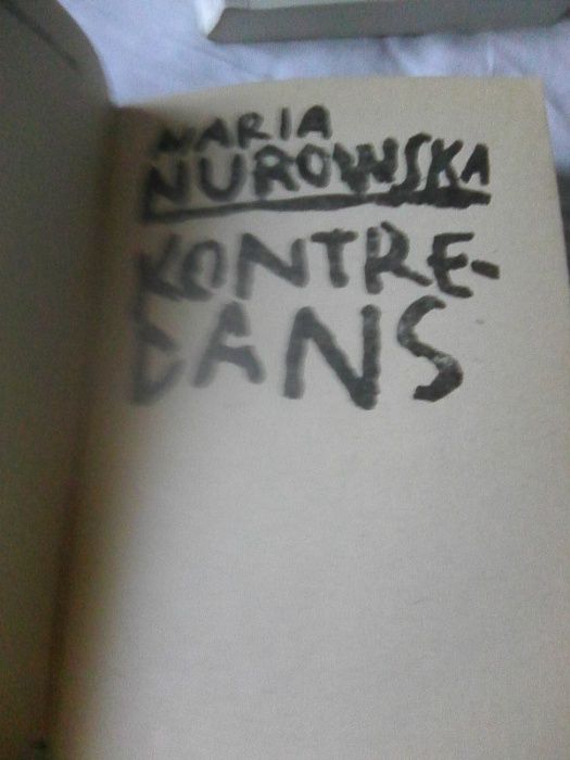 Kontredans -Maria Nurowska