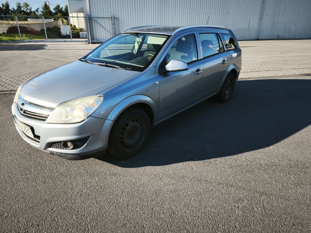 Opel Astra H 1.3 CDTI 2009 Bezwypadkowy