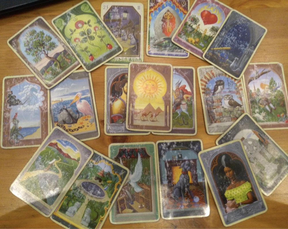 Wróżka Isztar Karty Tarot przepowiednie pomoc miłość zdrowie kariera