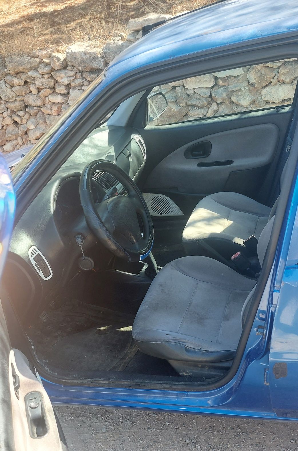 Citroën Saxo 1.1 2001 – 181.000 km

Descrição:
Vendo Citroën Saxo 1.1