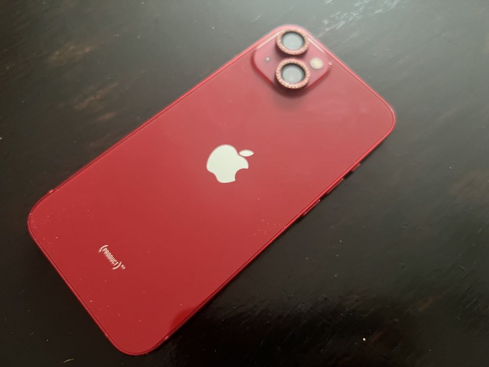 Iphone 13.   RED. 128   Gb.