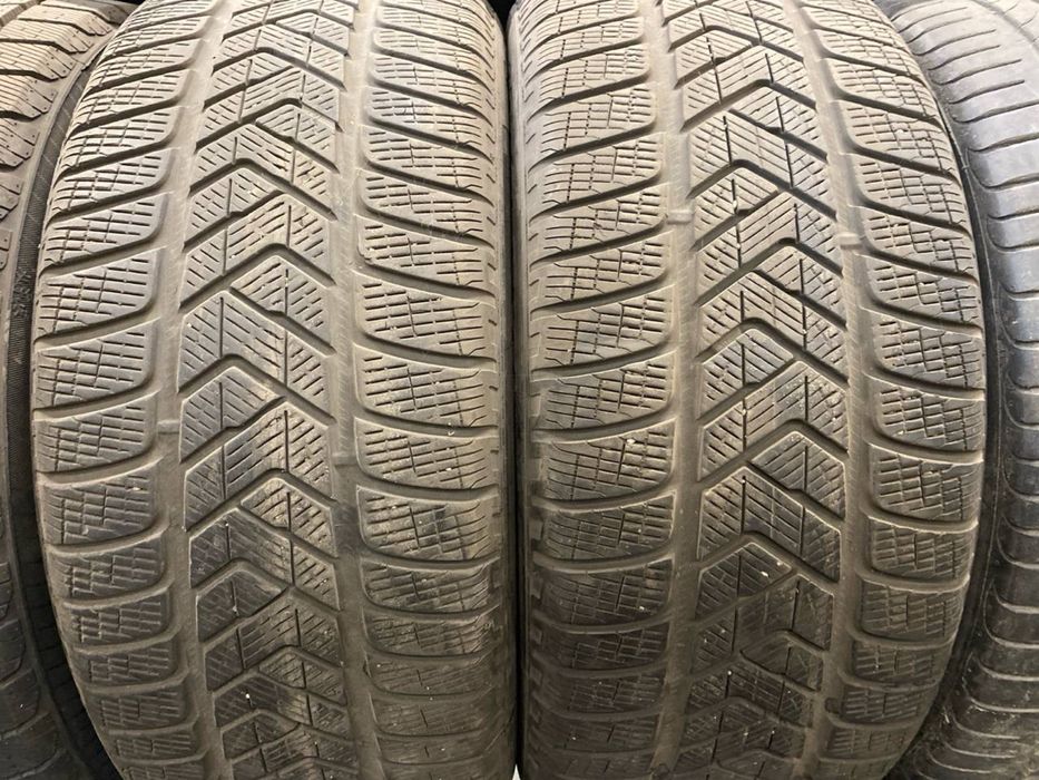 255/45R20 Pirelli Scorpion Winter