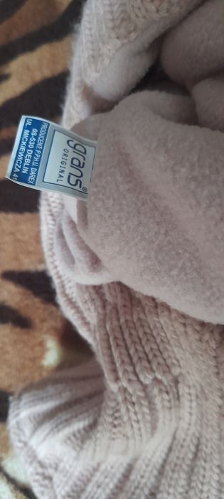 Зимова шапка для дівчинки