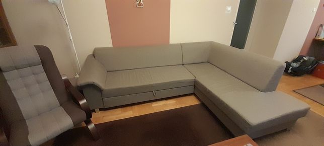 Duża sofa, narożnik rozkladany z funkcją spania i przechowywania