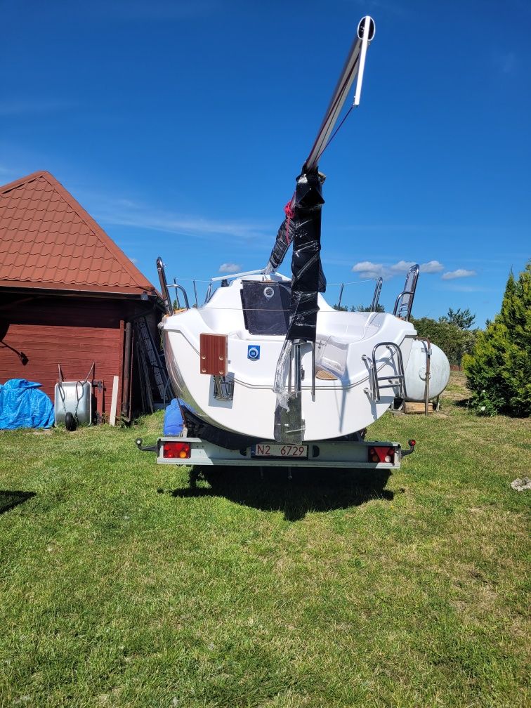 Jacht żaglowy Sasanka