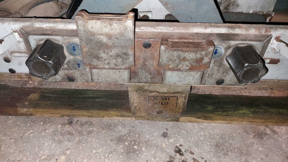 Podnośnik nożycowy osiowy AC Hydraulik 2000 kg