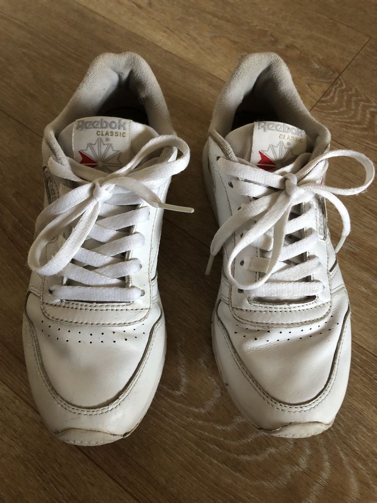 Кроссовки кожаные Reebok 38р