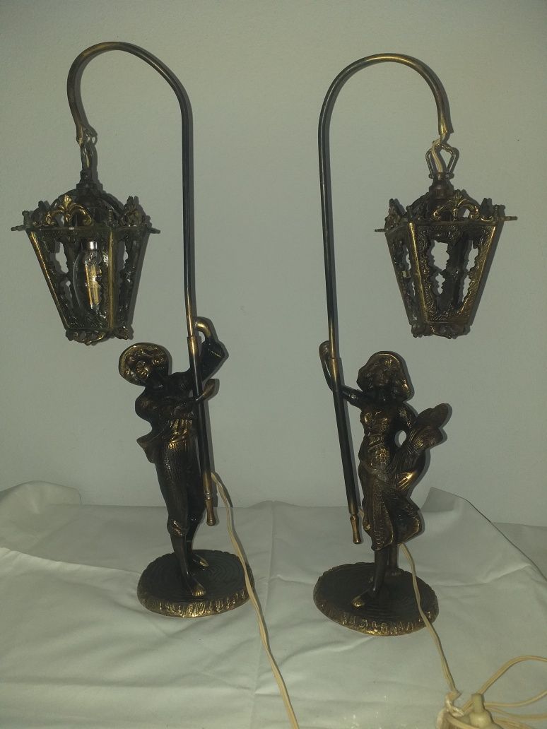 Candeeiros em bronze