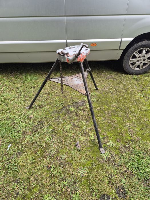 Imadło łańcuchowe na trójnogu ridgid 450