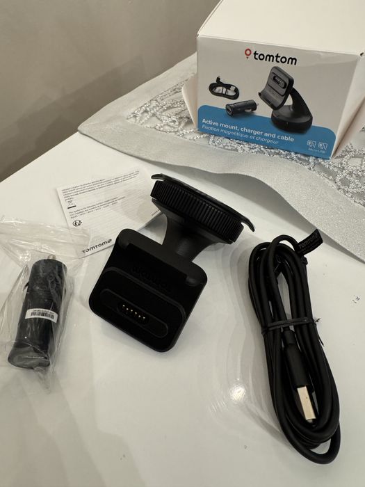 Tomtom ruchomy uchwyt magnetyczny i ładowarka