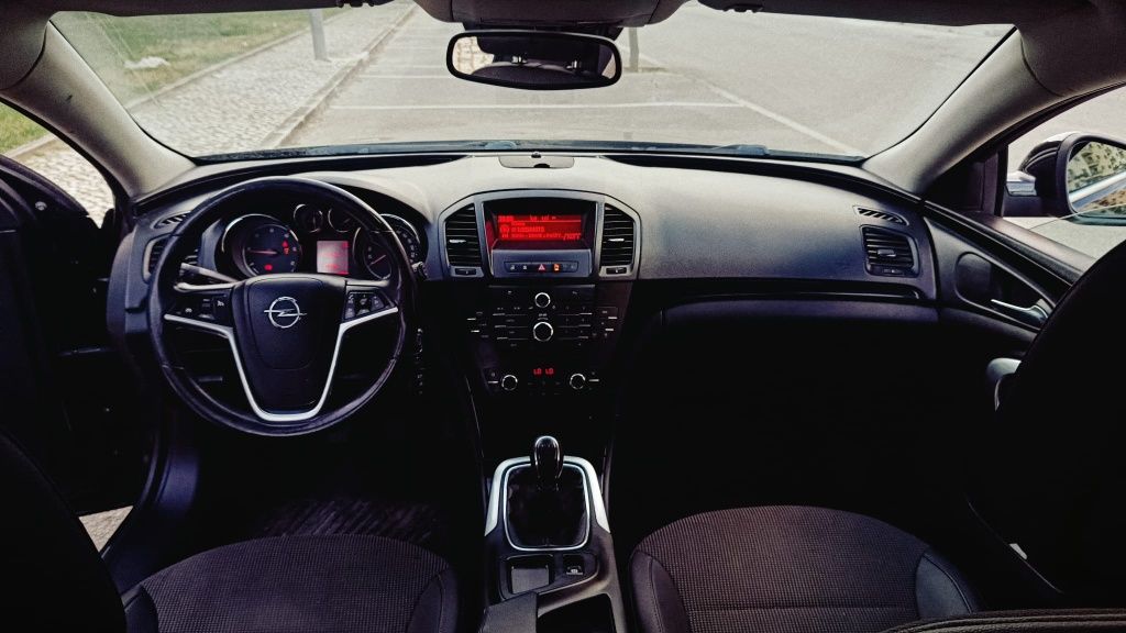Opel Insignia 2011