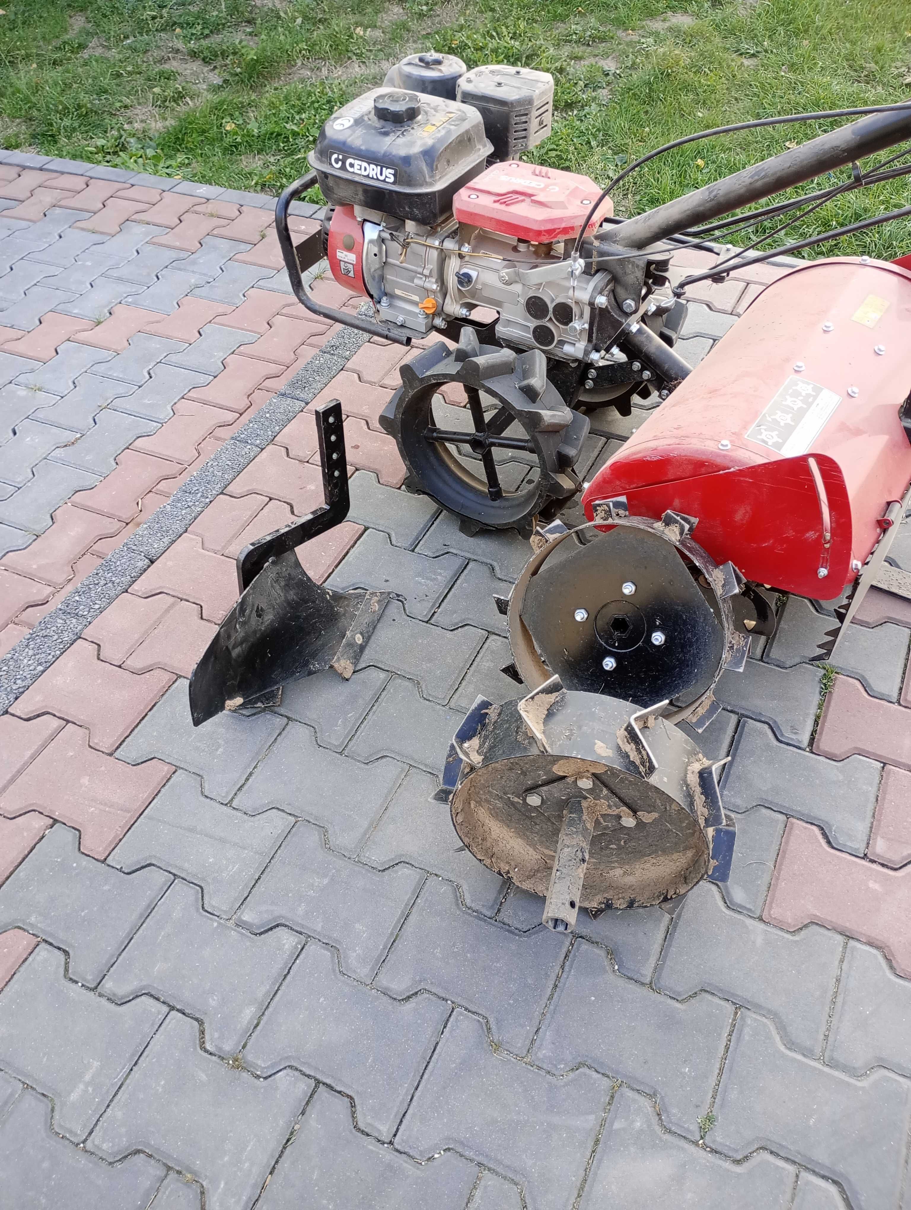 Sprzedam glebogryzarkę spalinową